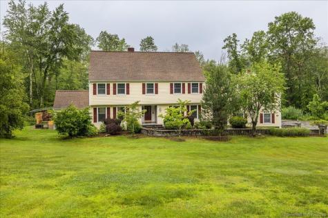 16 Saddle Ridge Road New Milford CT 06776
