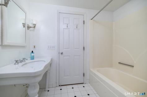 232 Silver Hill Lane Stamford CT 06905