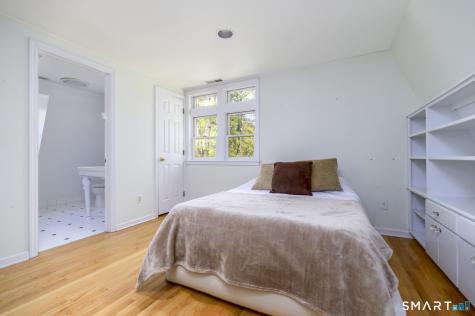 232 Silver Hill Lane Stamford CT 06905