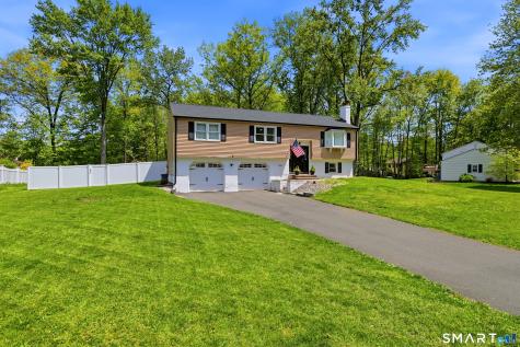 100 Susan Drive Suffield CT 06078