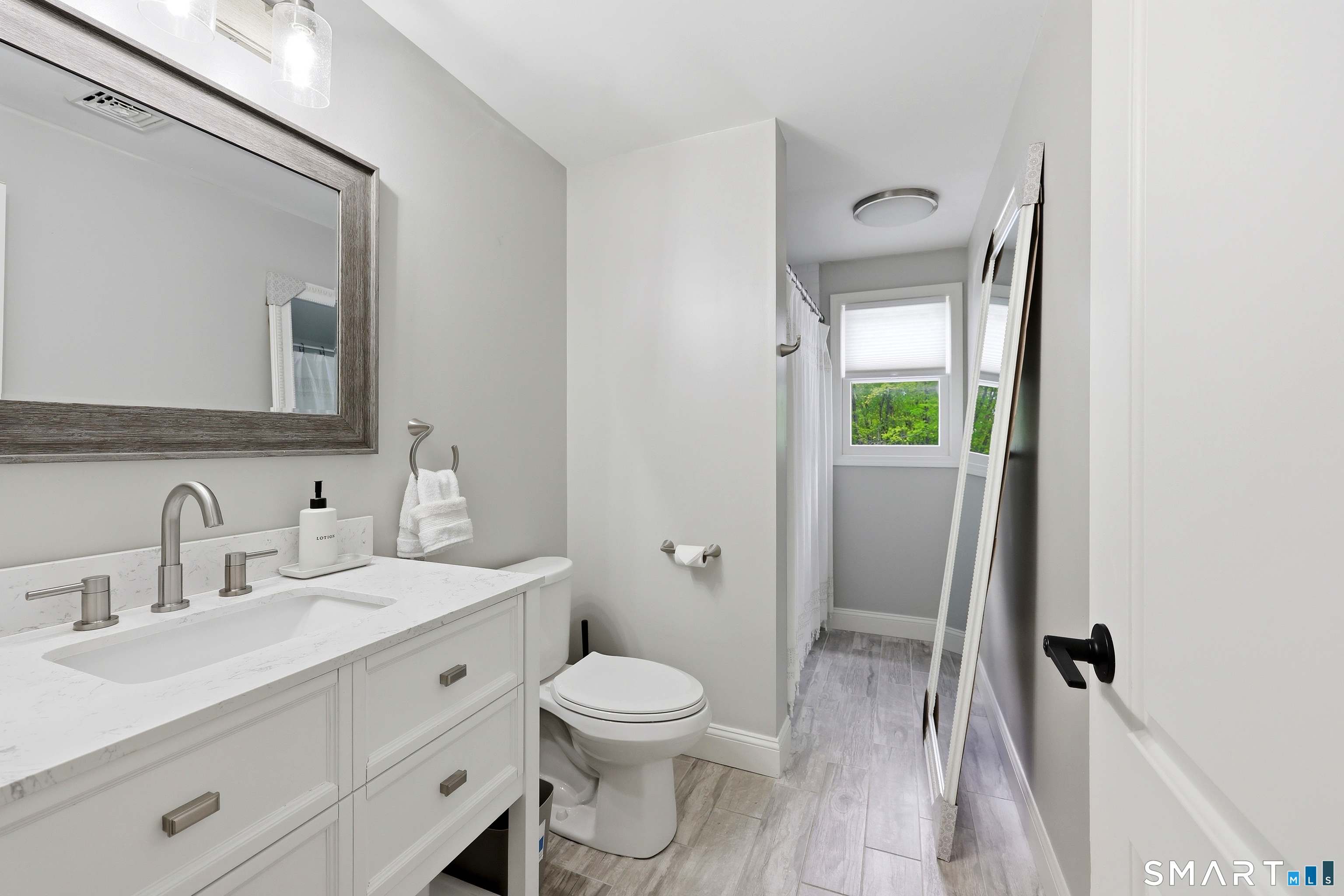 100 Susan Drive Suffield CT 06078
