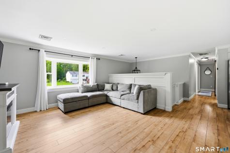 100 Susan Drive Suffield CT 06078