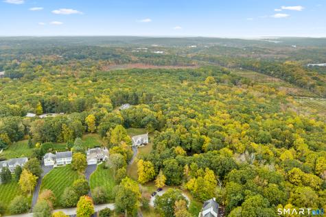 10 White Oak Lane Waterford CT 06375