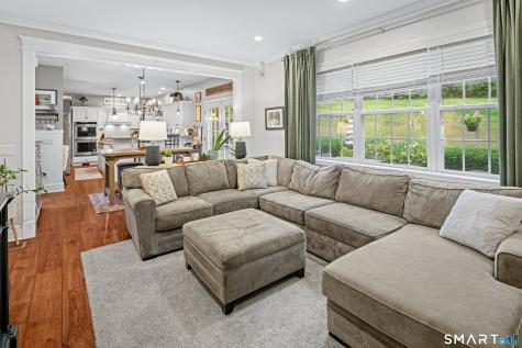 10 White Oak Lane Waterford CT 06375