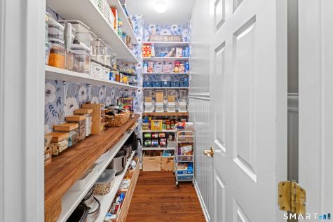 10 White Oak Lane Waterford CT 06375