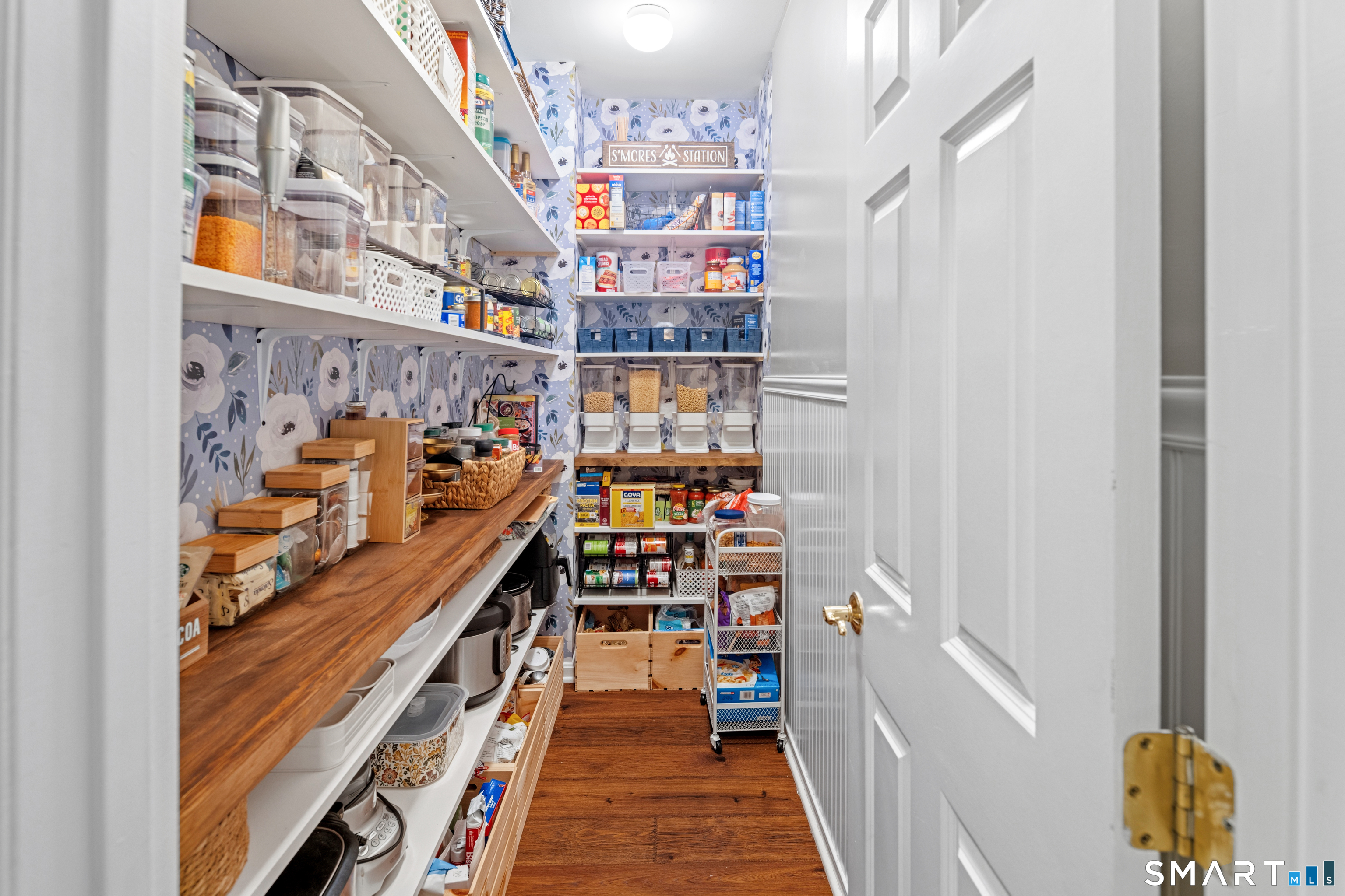 10 White Oak Lane Waterford CT 06375