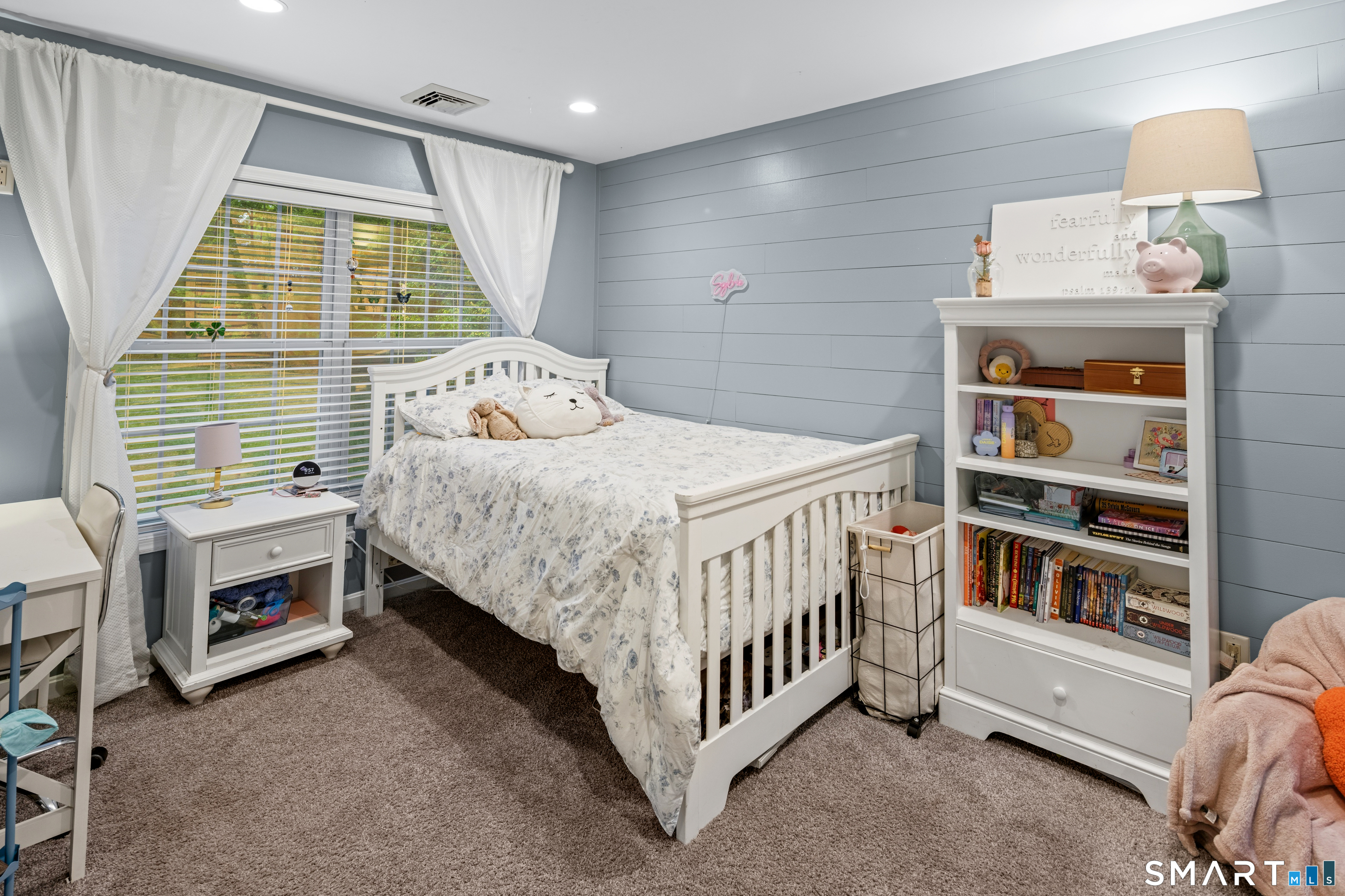 10 White Oak Lane Waterford CT 06375