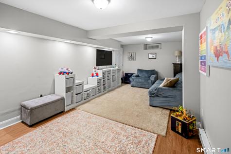 10 White Oak Lane Waterford CT 06375