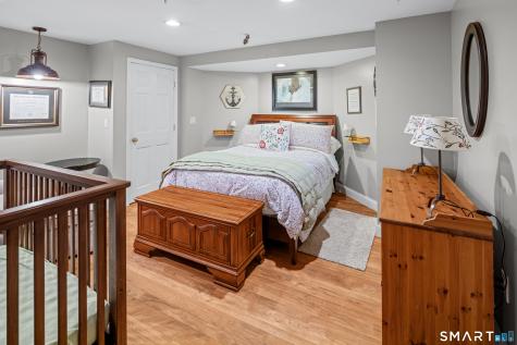 10 White Oak Lane Waterford CT 06375