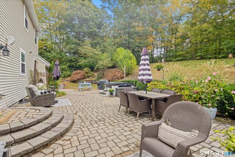 10 White Oak Lane Waterford CT 06375