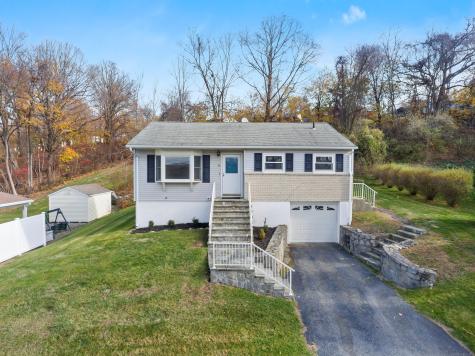 23 Berkshire Road Ansonia CT 06401