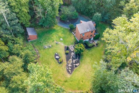 962 Moose Hill Road Guilford CT 06437