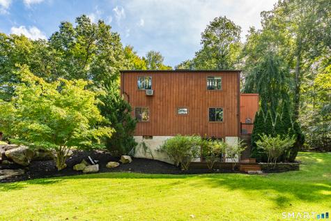 962 Moose Hill Road Guilford CT 06437