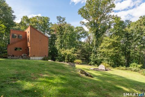 962 Moose Hill Road Guilford CT 06437