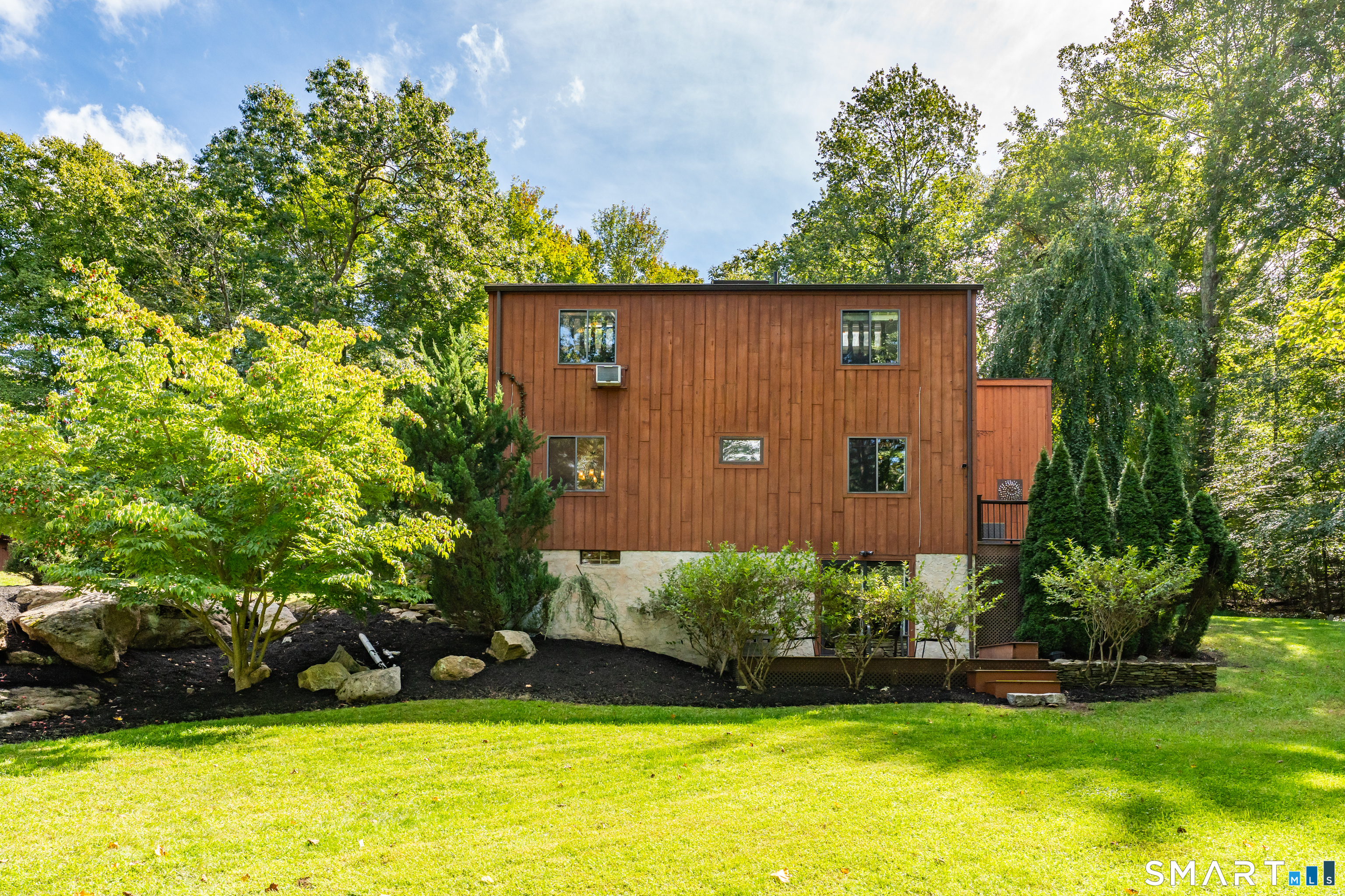 962 Moose Hill Road Guilford CT 06437