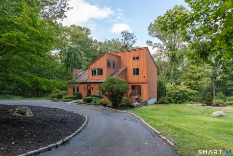 962 Moose Hill Road Guilford CT 06437
