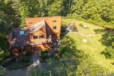 962 Moose Hill Road Guilford CT 06437