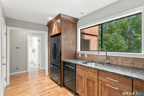 962 Moose Hill Road Guilford CT 06437