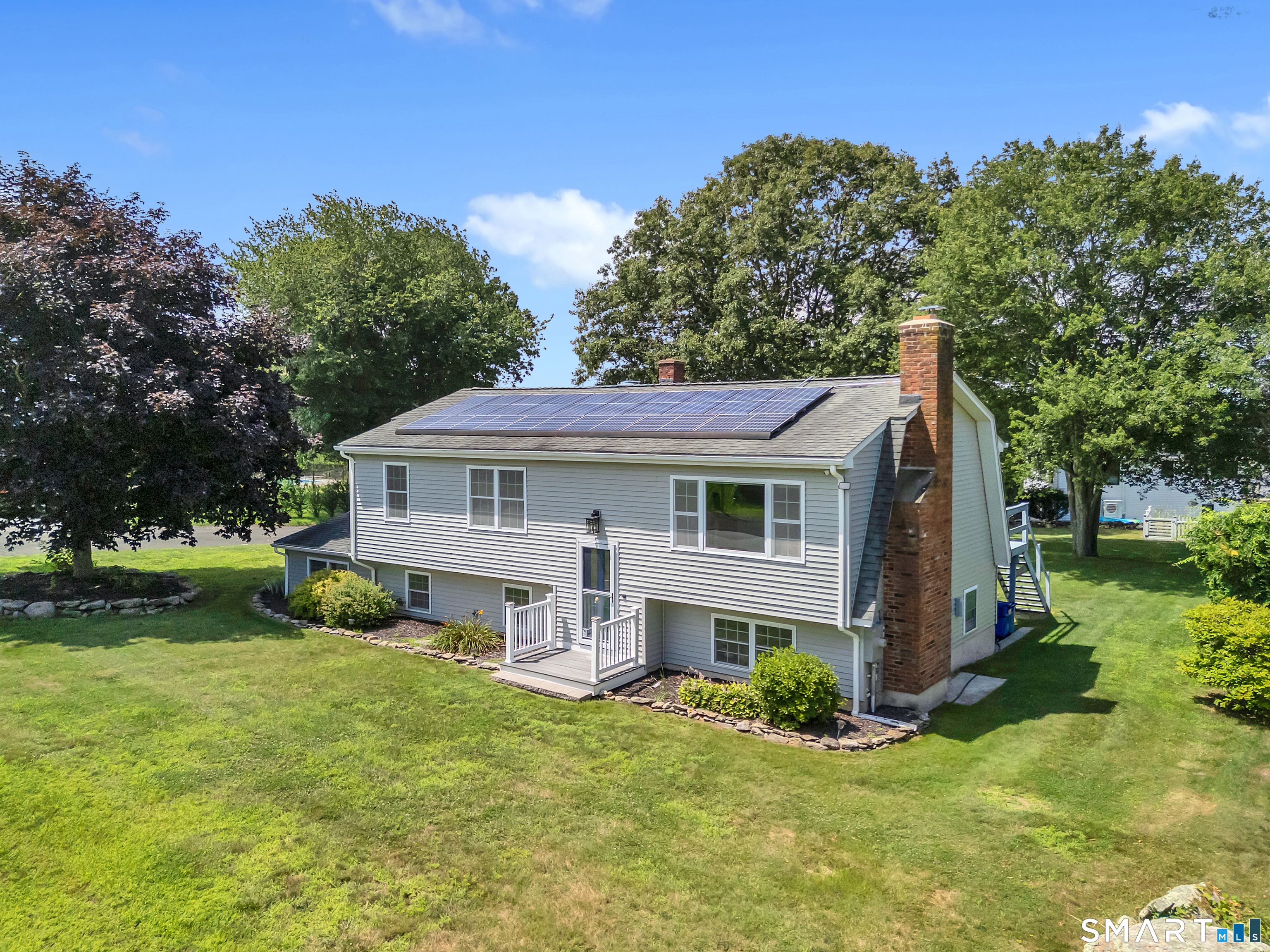 18 High Ridge Drive Waterford CT 06385