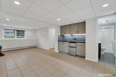 18 High Ridge Drive Waterford CT 06385