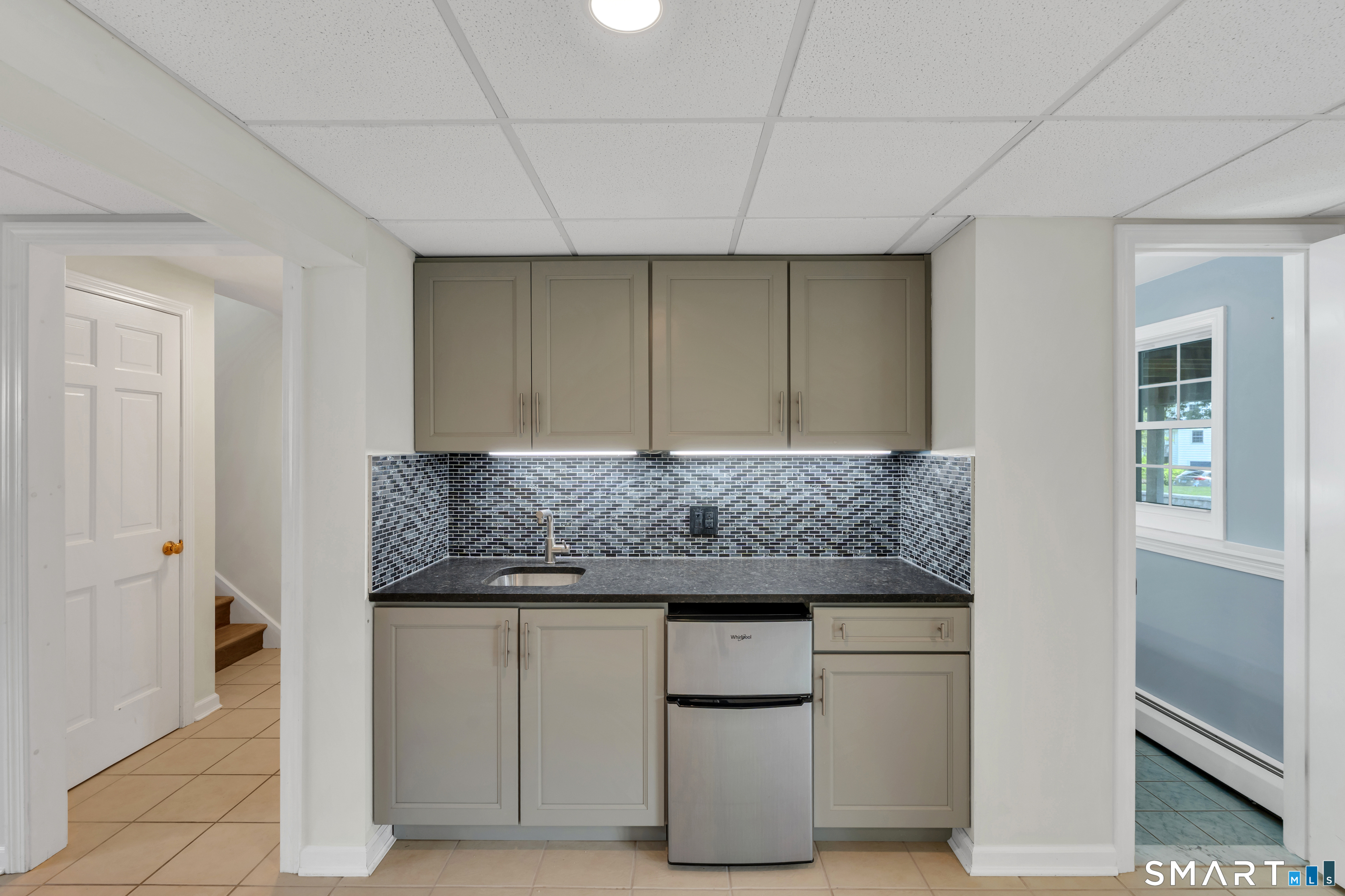 18 High Ridge Drive Waterford CT 06385