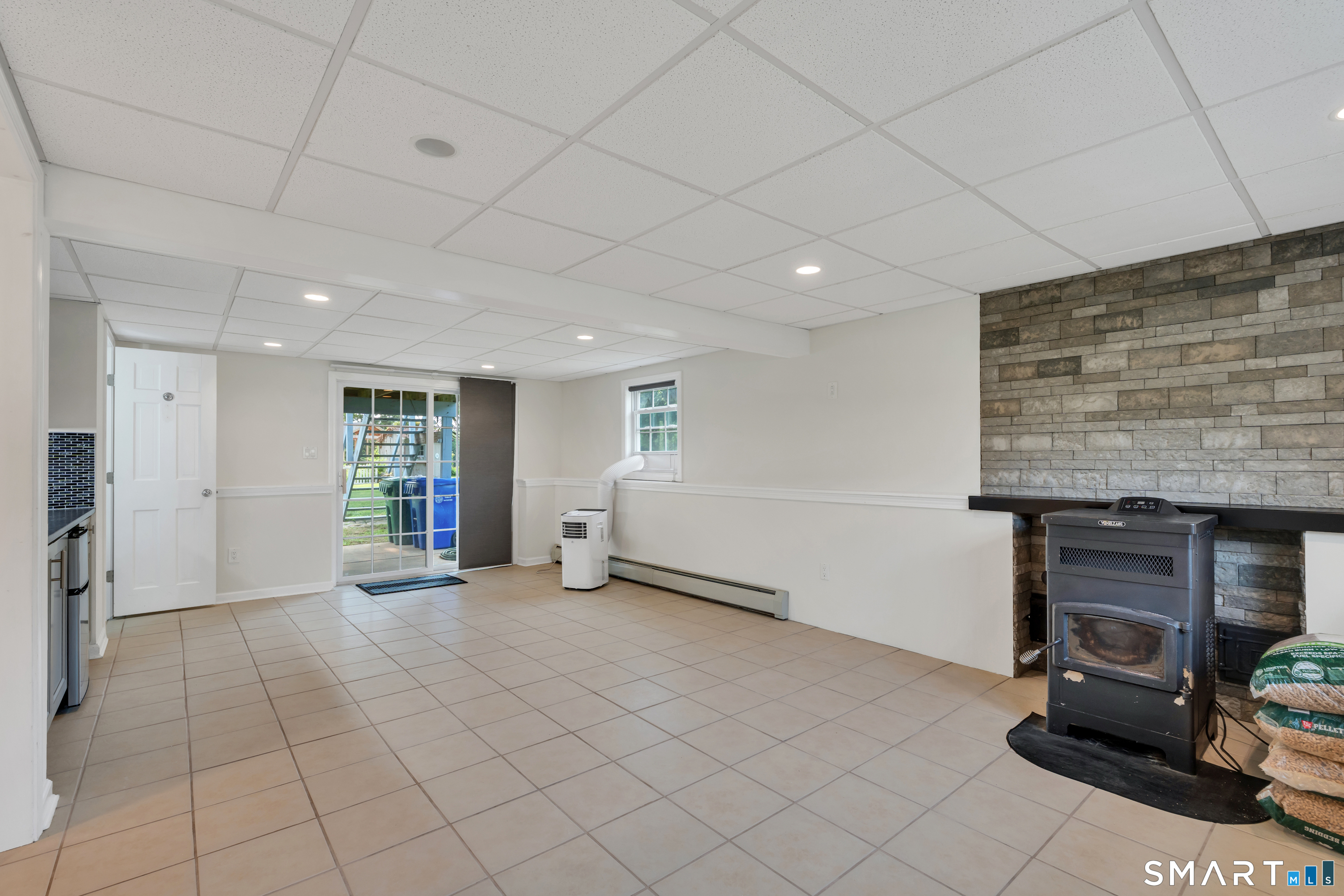 18 High Ridge Drive Waterford CT 06385