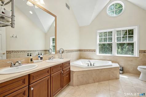 4 Klim Lane Norwalk CT 06850