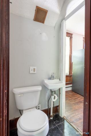 67 Hobart Street New Haven CT 06511