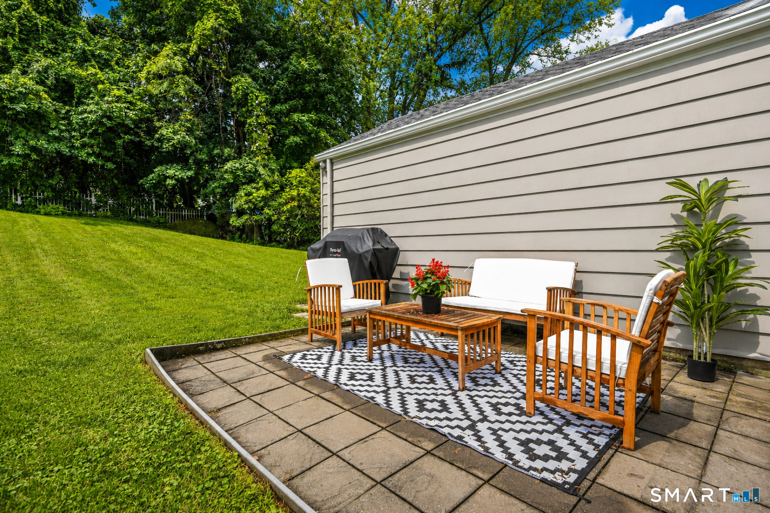 33 Edgemere Avenue West Hartford CT 06110