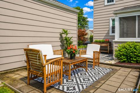 33 Edgemere Avenue West Hartford CT 06110