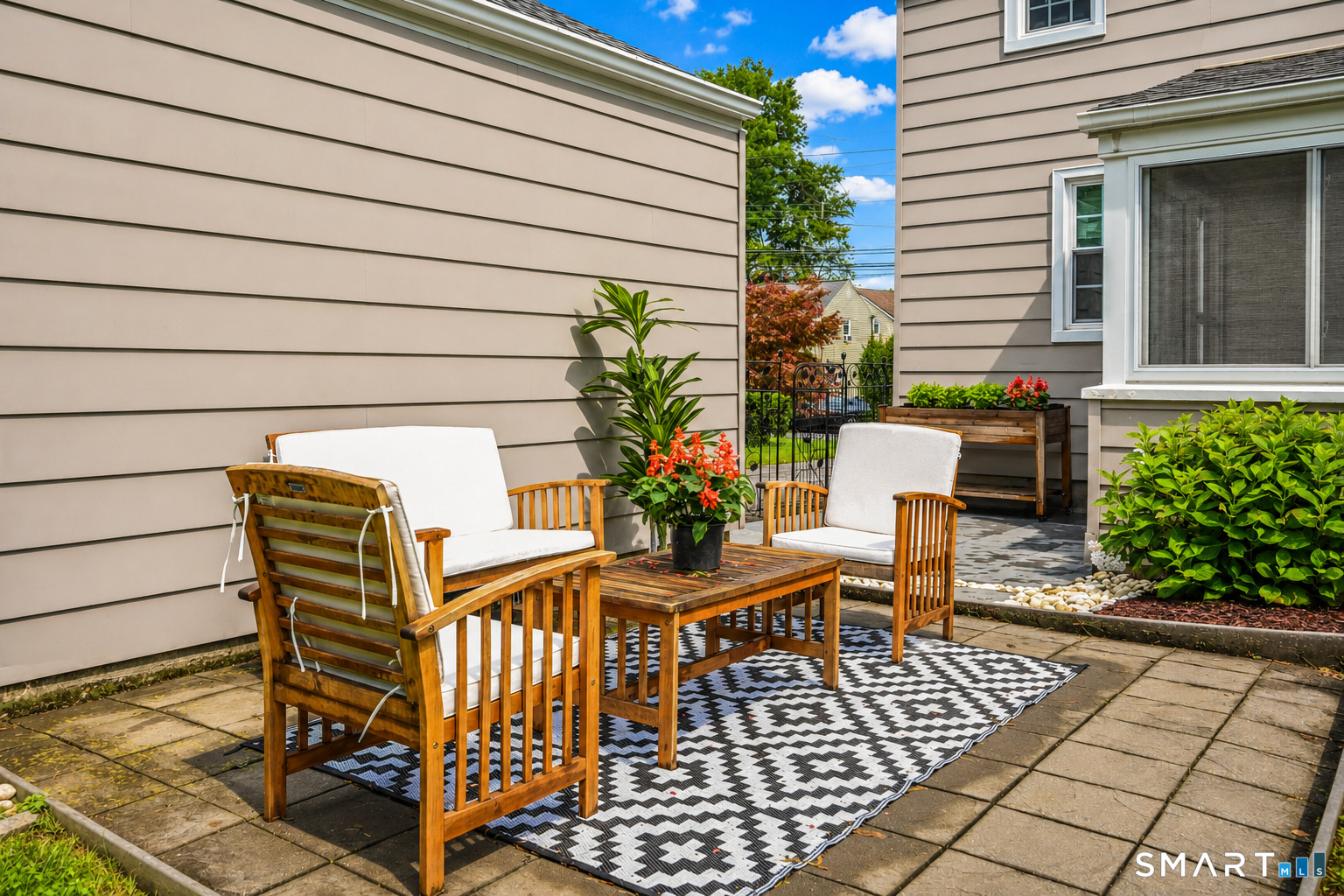 33 Edgemere Avenue West Hartford CT 06110