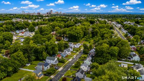 33 Edgemere Avenue West Hartford CT 06110
