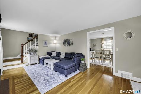 33 Edgemere Avenue West Hartford CT 06110