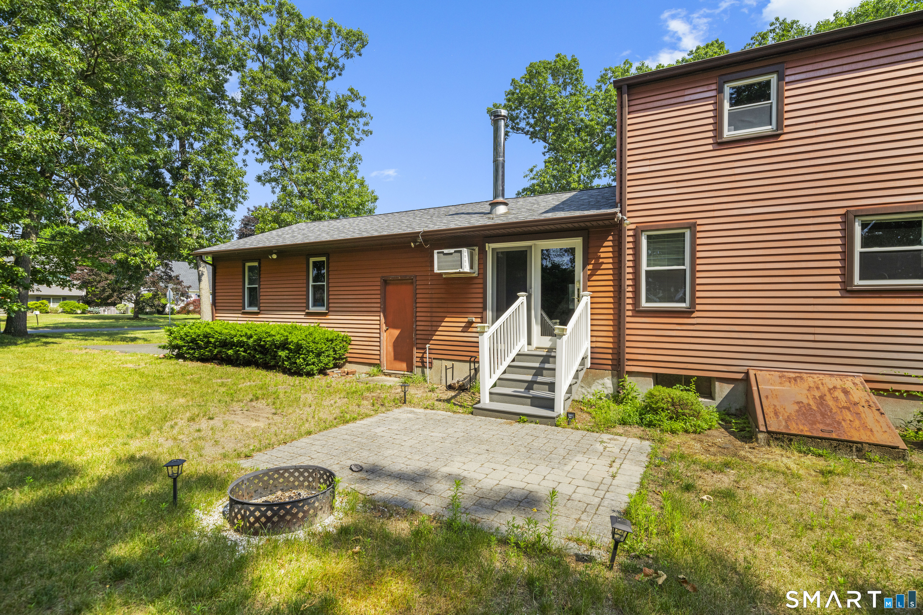 2 Sparkle Street Enfield CT 06082