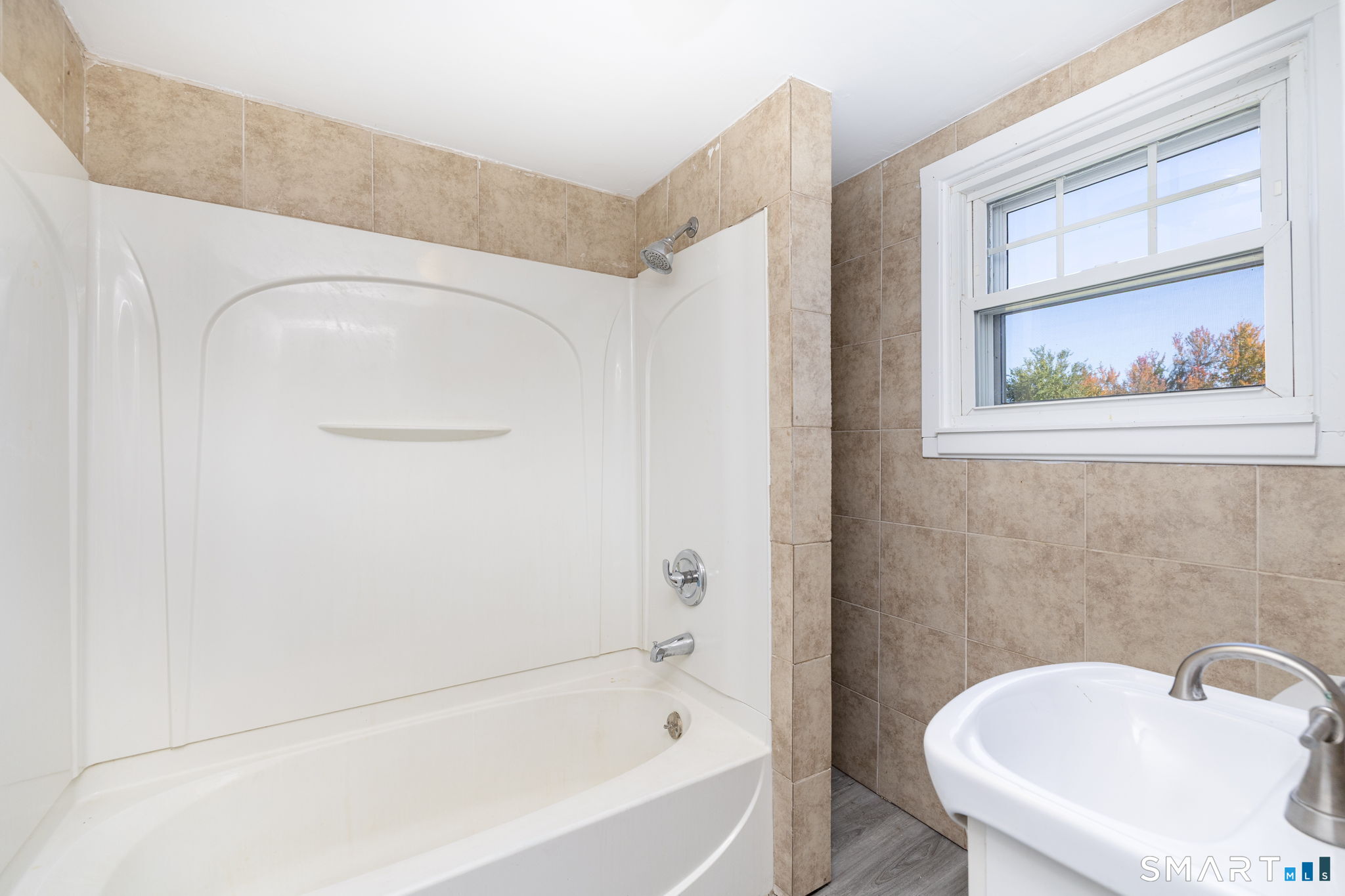 1267 South Street Suffield CT 06078