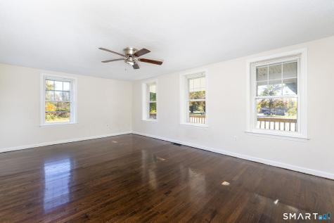 1267 South Street Suffield CT 06078