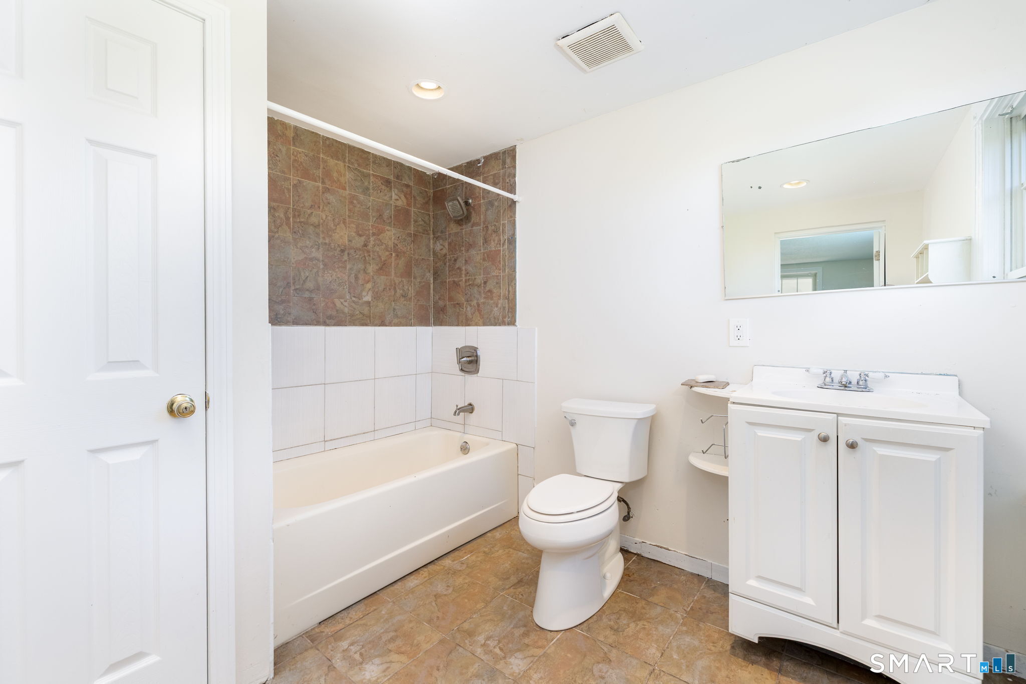 1267 South Street Suffield CT 06078