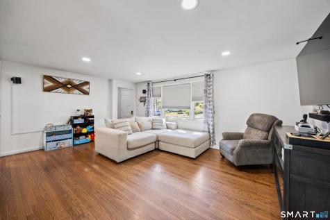39 Grove Road North Haven CT 06473