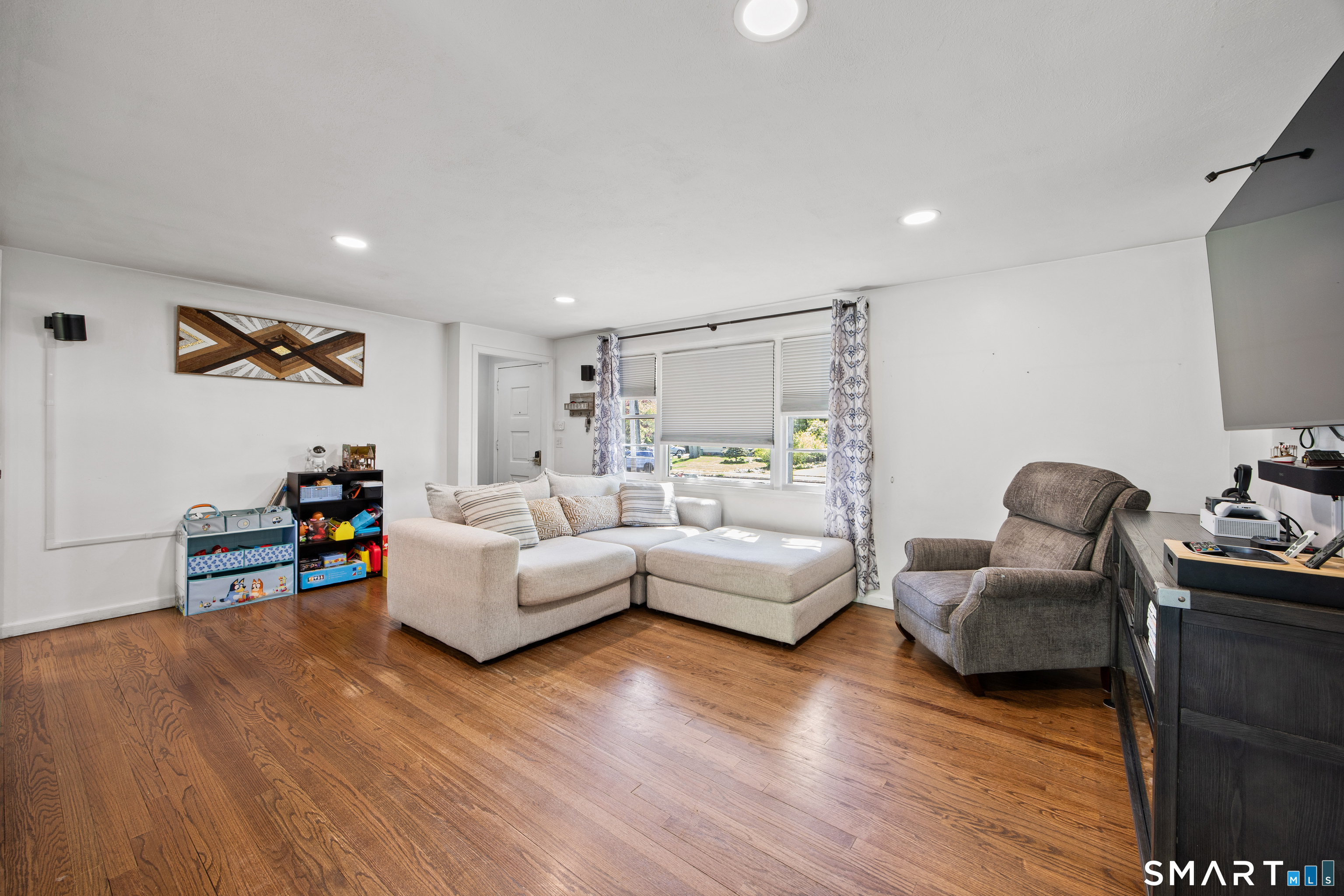 39 Grove Road North Haven CT 06473