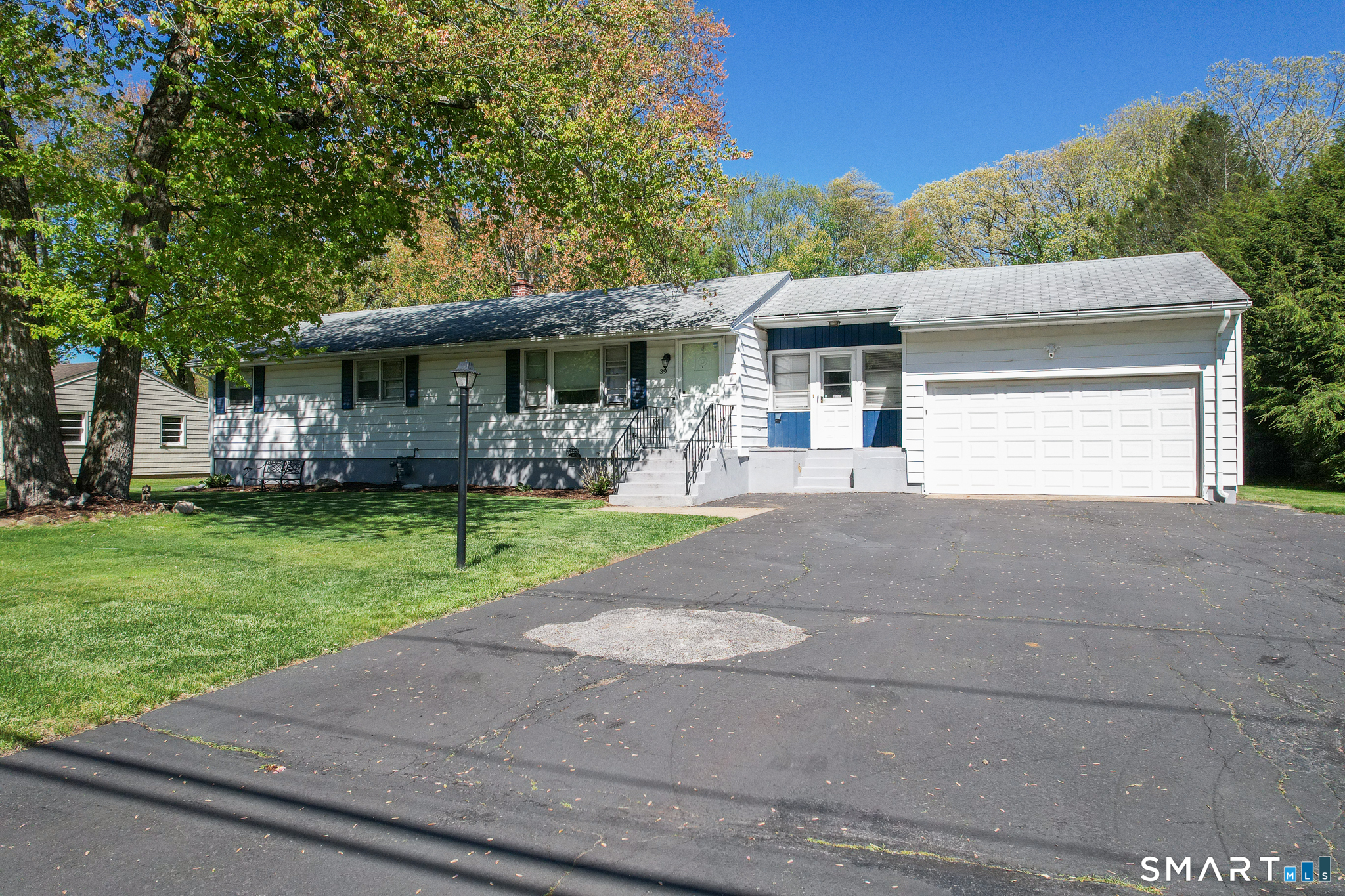 39 Grove Road North Haven CT 06473