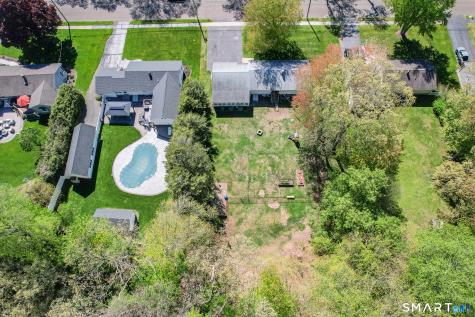 39 Grove Road North Haven CT 06473