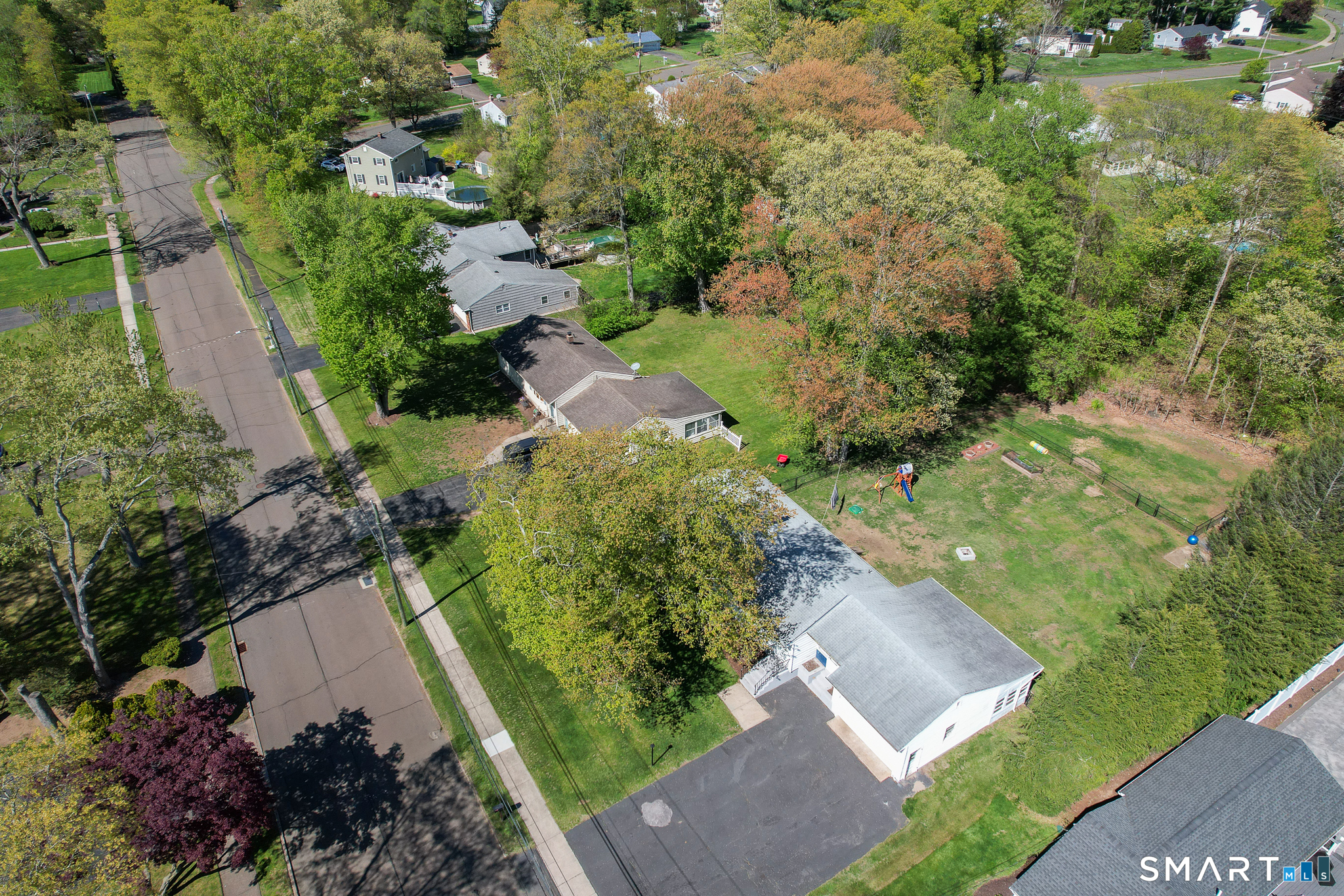 39 Grove Road North Haven CT 06473