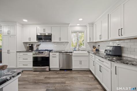 39 Grove Road North Haven CT 06473