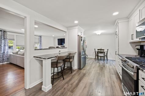 39 Grove Road North Haven CT 06473