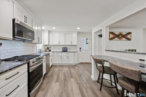 39 Grove Road North Haven CT 06473