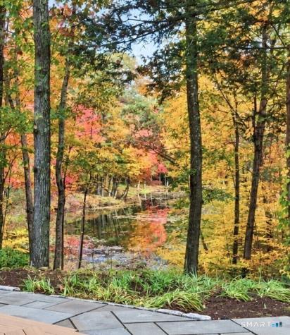 10 Whitman Pond Road Simsbury CT 06070