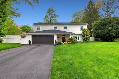 55 Woodside Circle Fairfield CT 06825