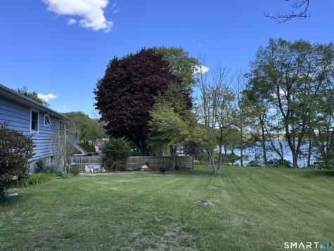 13 Trading Cove Drive Norwich CT 06360