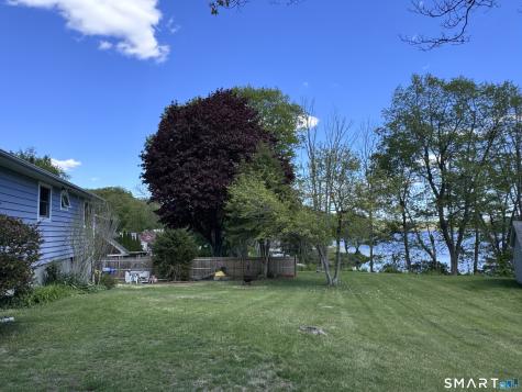 13 Trading Cove Drive Norwich CT 06360