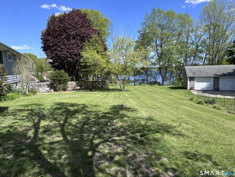 13 Trading Cove Drive Norwich CT 06360